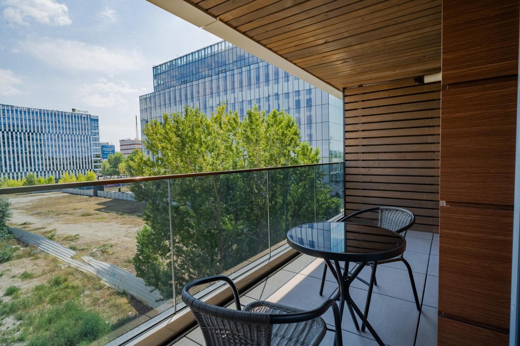 Amazing View Apartments - Iuliu Maniu & Politehnica Park Bukarest Exterior foto